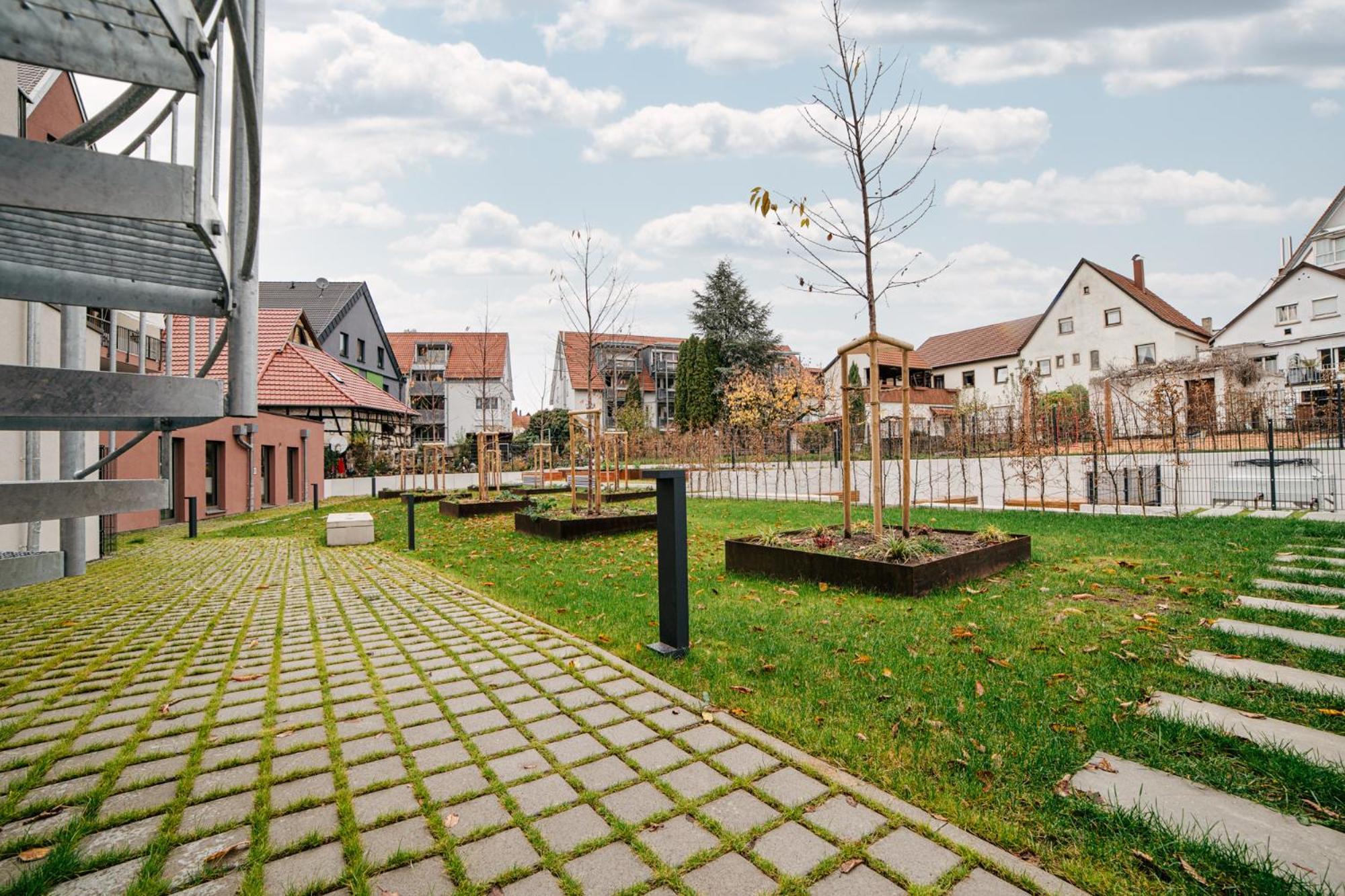 Zentrahome - Balkon Outlet Zentral Smarttv Business Metzingen  Exteriér fotografie